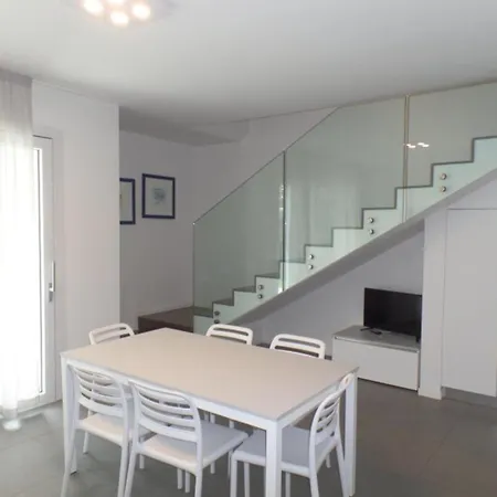 Apartment Seaside With A Charming Garden *